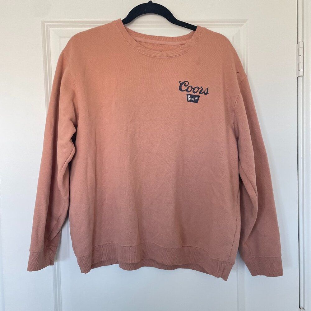 Coors Banquet Sweatshirt Women L Pink Long Sleeve Pullover Graphic Beer Crewneck - Picture 2 of 7